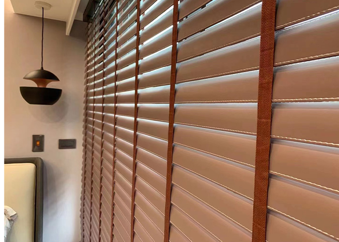 Leather Venetian Blinds: The Perfect Combination of Unique Style and Practicality